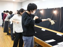 富山刀剣研究会に全国から若者・女性集う　ゲーム「刀剣乱舞」で興味持った初心者も親しみやすい運営とは？